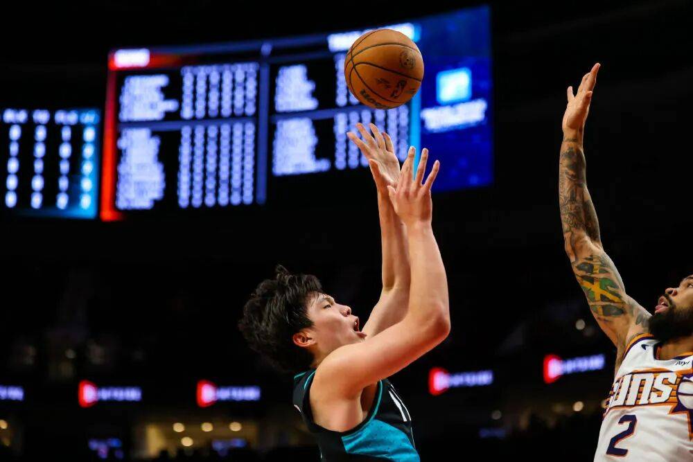 新疆广汇训练开放日,今晨刷新队史纪录引欢呼,NBA常规赛在即,更衣室氛围转暖(新疆广汇u19青年篮球联赛冠军) 新疆广汇训练开放日,今晨刷新队史纪录引欢呼,NBA常规赛在即,更衣室氛围转暖(新疆广汇u19青年篮球联赛冠军)